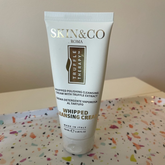 (brand new) Skin & Co Truffle Therapy Whipped Cleansing Cream - Picture 4 of 4